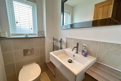 27 Cavendish Way, Basildon, SS15 4ET