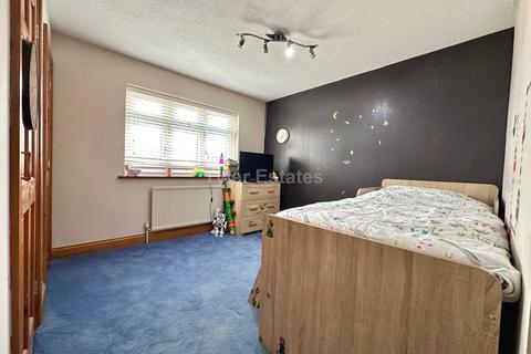 27 Cavendish Way, Basildon, SS15 4ET