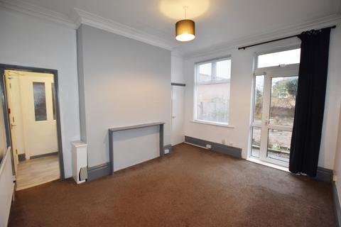 1 bedroom flat to rent - Foxhall Road, Nottingham, NG7 6LH