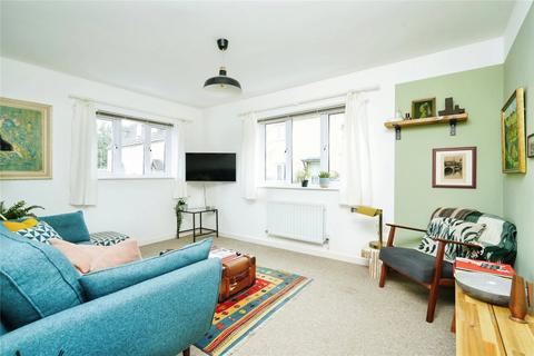 12 Elm Grove, Milton Under Wychwood, Chipping Norton, OX7 6EF