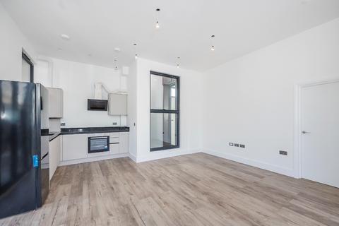 2 bedroom ground floor flat to rent, Crownfield Road, London, E15