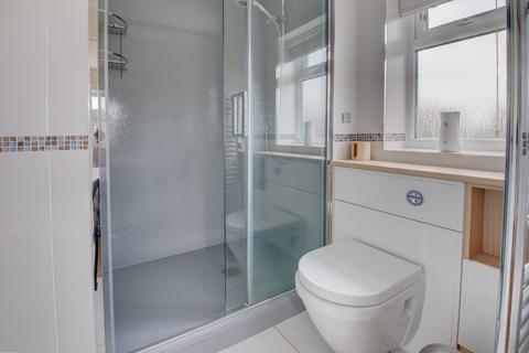 35 Avoncroft Road, Stoke Heath, Bromsgrove, B60 4NG