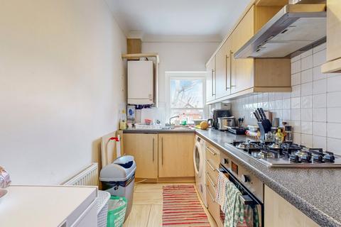 3 bedroom apartment for sale, Minster Road, London, NW2