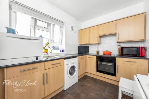 1 bedroom flat for sale, Deepdene Gardens, London, SW2