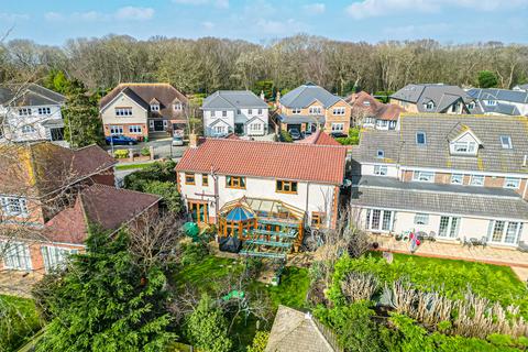 5 bedroom detached house for sale, Shipwrights Drive, Benfleet, SS7
