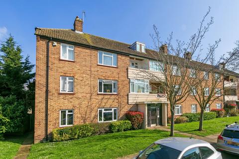 10 Stuart Road, Richmond, TW10 7QR
