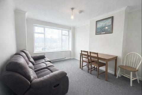 4 bedroom semi-detached house to rent, 4 Bedroom House To Let - HP13