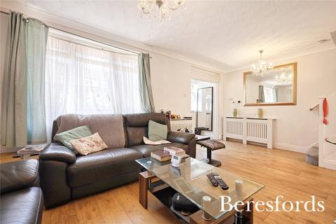 22 Oakley Drive, Romford, RM3 9XT