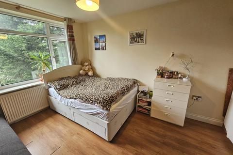 1 bedroom apartment to rent - Boscombe Spa Road, Boscombe