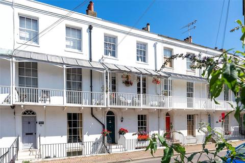 4 bedroom terraced house for sale, Warwick Road, Worthing, West Sussex, BN11