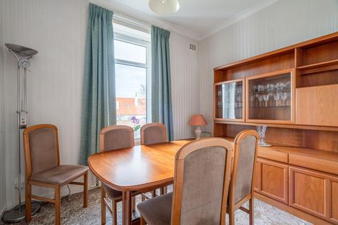 24 Silverknowes Drive, Edinburgh, EH4 5LQ