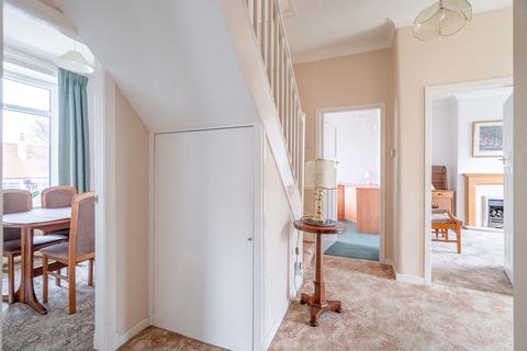 24 Silverknowes Drive, Edinburgh, EH4 5LQ