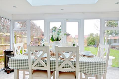 17 Bramley Way, Angmering, Littlehampton, BN16 4GA