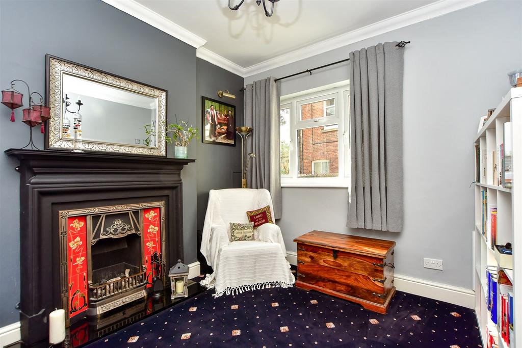 Newton Road, Faversham, Kent 3 bed townhouse for sale £550,000