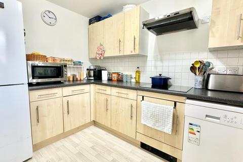 4 Royal Crescent, Newbury Park, Ilford, IG2 7NH