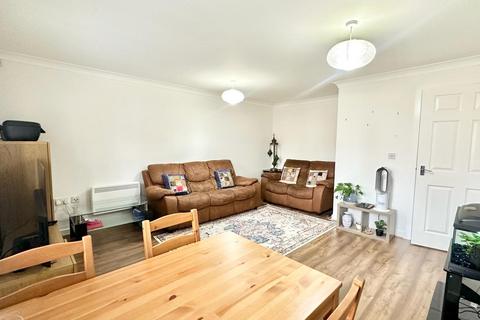 4 Royal Crescent, Newbury Park, Ilford, IG2 7NH