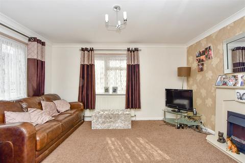 3 bedroom chalet for sale - Barton Hill Drive, Minster On Sea, Sheerness, Kent