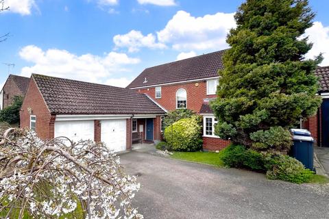 5 bedroom detached house for sale, *  4/5 BED DETACHED  *  The Lawns, FIELDS END, HP1