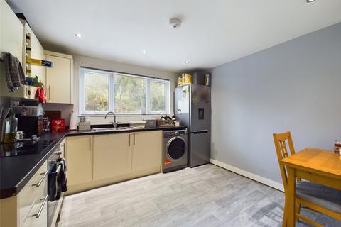 3 bedroom apartment for sale, Queens Court, Brimscombe, Stroud, Gloucestershire, GL5