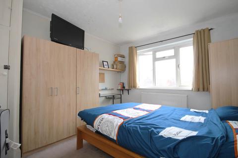 53 Dunster Avenue, Morden, SM4 4LE