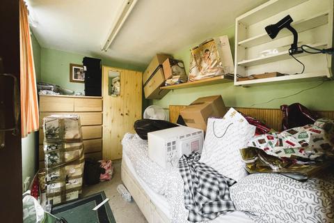 53 Dunster Avenue, Morden, SM4 4LE