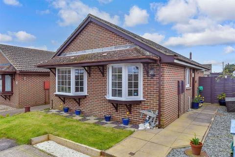 2 bedroom detached bungalow for sale, Chayle Gardens, Selsey, Chichester, West Sussex