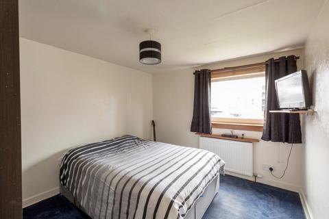 61/2 Calder Gardens, Edinburgh, EH11 4JU