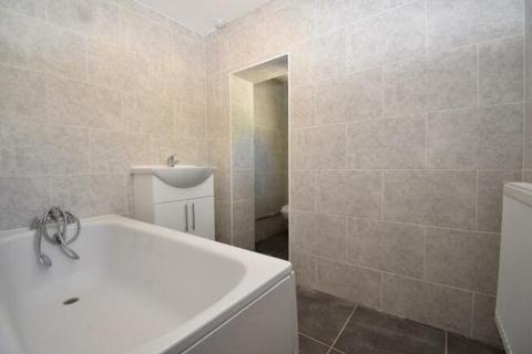 3 bedroom terraced house to rent - Burrage Place, London, Greater London, SE18 7BG