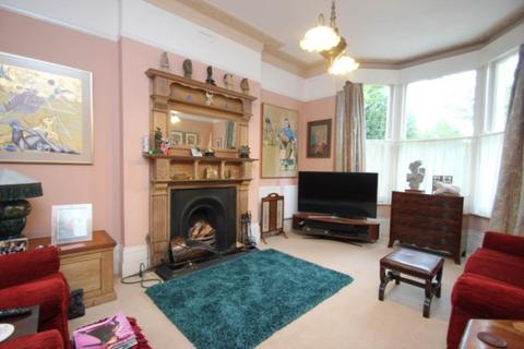 4 bedroom detached house for sale, Park Crescent, Westcliff On Sea