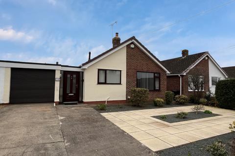 3 bedroom bungalow to rent, Beechwood Road, Nailsea, North Somerset, BS48