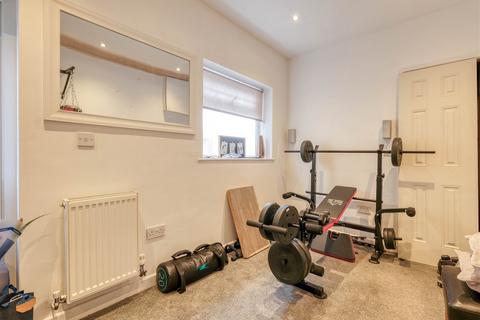 6 Brueton Drive, Redditch, B98 7JB