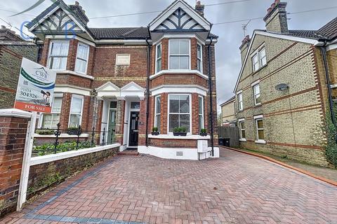 5 bedroom semi-detached house for sale, Malling Road, ME6