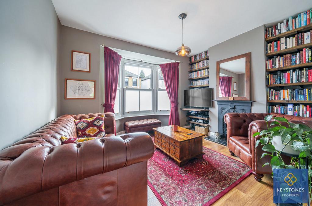 Honiton Road, Romford, RM7 2 bed semidetached house for sale £450,000