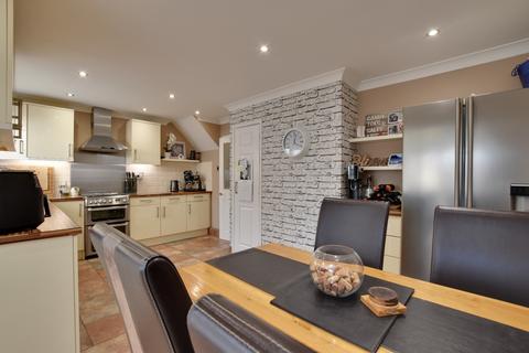 6 Burns Close, Maldon, CM9 6DN