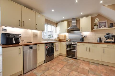 6 Burns Close, Maldon, CM9 6DN