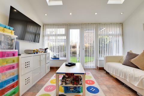 6 Burns Close, Maldon, CM9 6DN