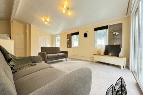 2 bedroom lodge for sale, Nr Battle, St Leonards on Sea TN37