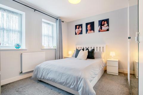 Flat 1, 346a Baddow Road, Chelmsford, CM2 9RA