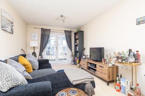 2 bedroom apartment for sale - Whinbush Road, Hitchin, Hertfordshire, SG5