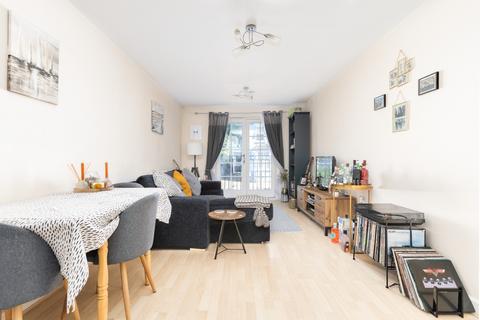 2 bedroom apartment for sale, Whinbush Road, Hitchin, Hertfordshire, SG5