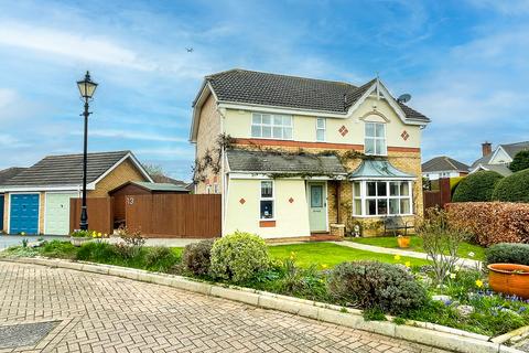 4 bedroom detached house for sale, Wraysbury, Berkshire