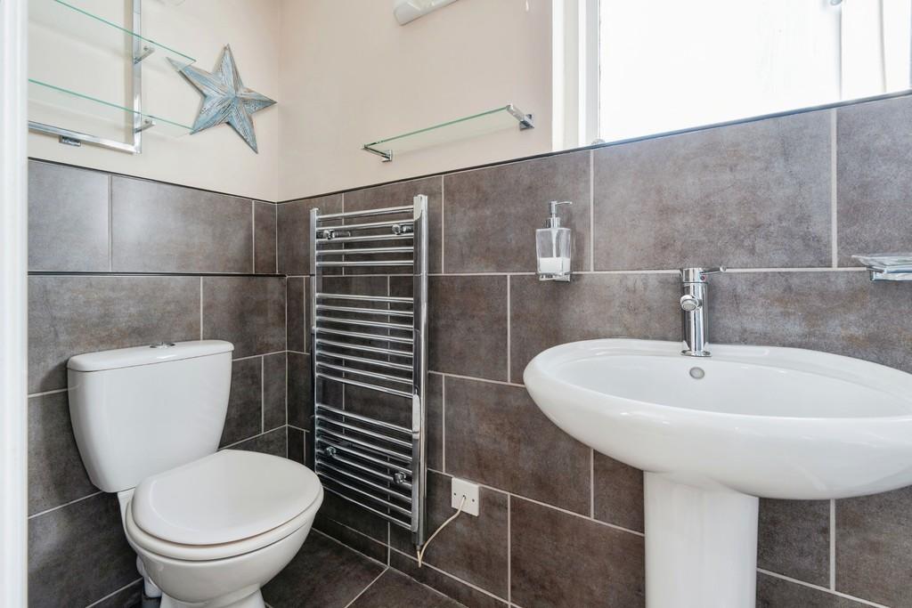 Ensuite for Bedroom 2