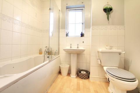 17 Drovers Close, Ramsey Mereside, Huntingdon, PE26 2UH