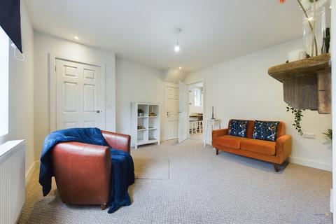 72 Park Avenue, Uttoxeter, ST14 7AX