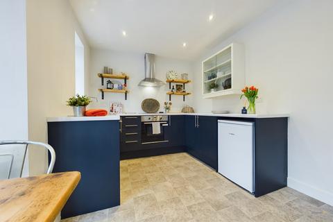 72 Park Avenue, Uttoxeter, ST14 7AX