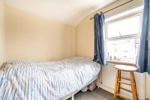 3 bedroom house for sale, Cheneys Road, Leytonstone, London, E11