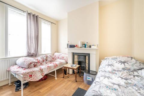 48 Cheneys Road, London, E11 3LN