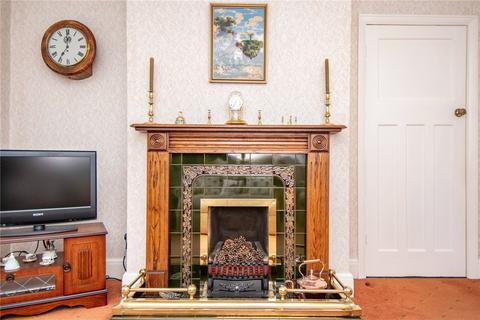 27 Highfields, Bromsgrove, B61 7DA