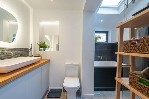 37 Adstone Road, Caddington, Luton, LU1 4JF