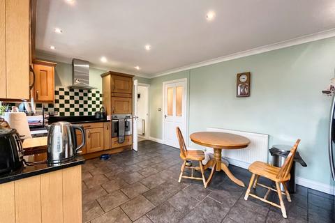 4 bedroom detached house for sale, Ystradfellte Road, Pont Nedd Fechan, SA11
